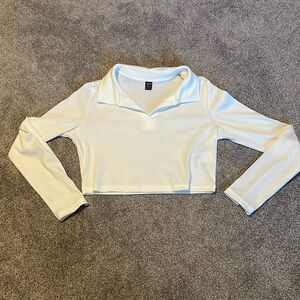 Long sleeve crop top